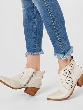 Mi.iM Light Gray Heeled Boots with Stud Accents